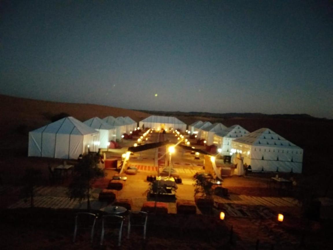 Ammar Luxury Camp Hotel Merzouga Bagian luar foto