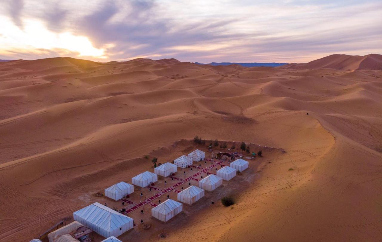 Ammar Luxury Camp Hotel Merzouga Bagian luar foto