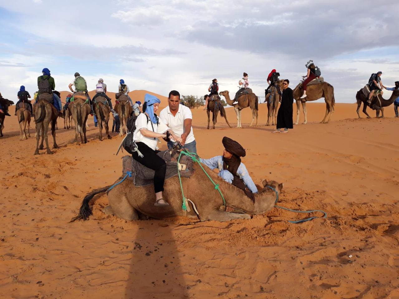 Ammar Luxury Camp Hotel Merzouga Bagian luar foto