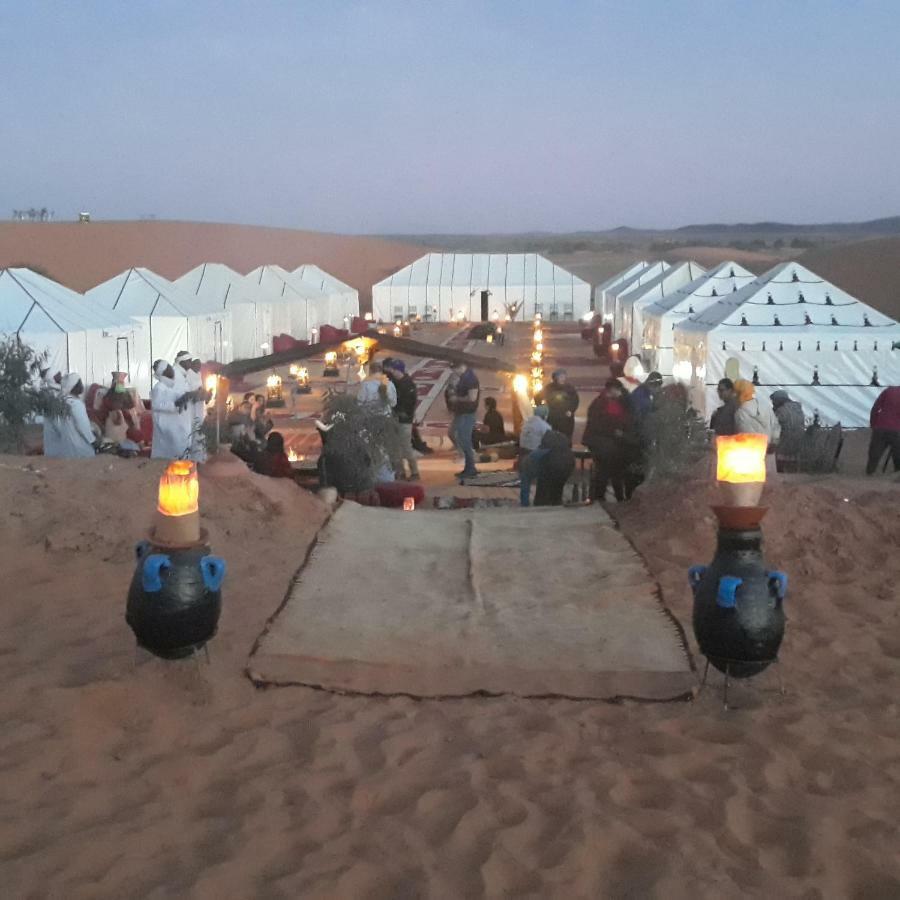 Ammar Luxury Camp Hotel Merzouga Bagian luar foto
