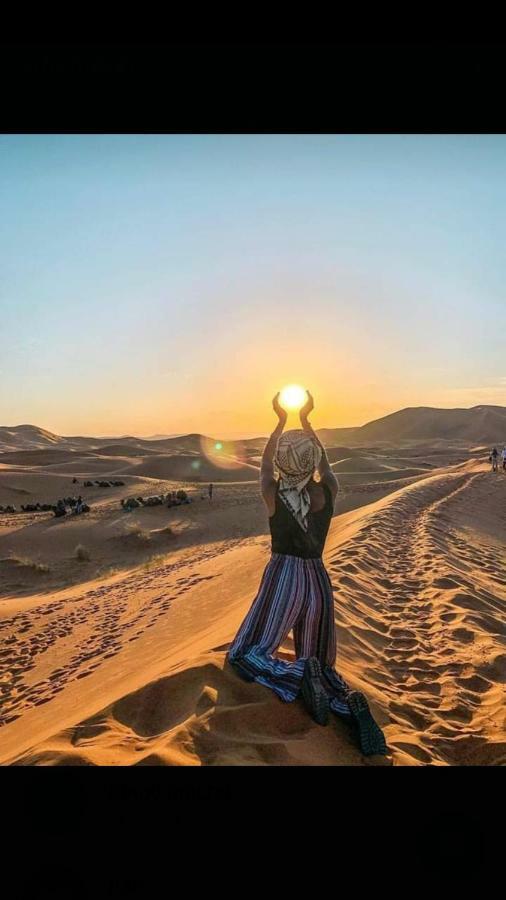 Ammar Luxury Camp Hotel Merzouga Bagian luar foto
