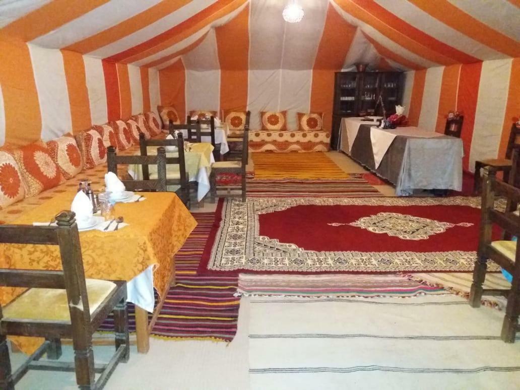 Ammar Luxury Camp Hotel Merzouga Bagian luar foto