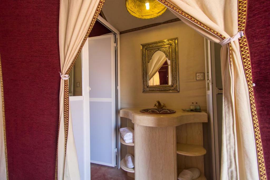 Ammar Luxury Camp Hotel Merzouga Bagian luar foto